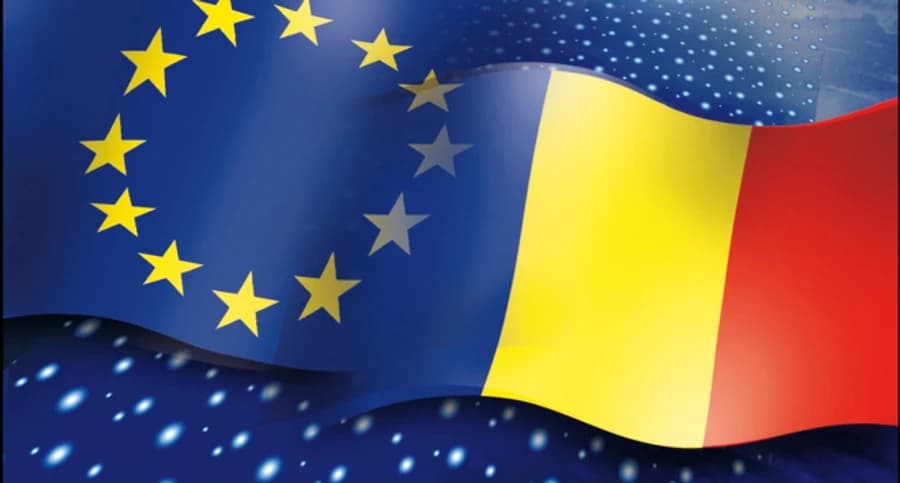 Drapelul Uniunii Europene alături de drapelul României